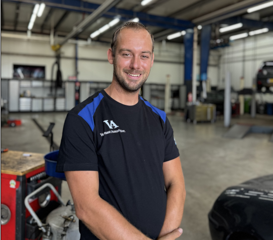 Michiel, Autotechnicus